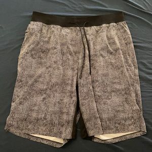 Lululemon THE Short Like New Size XL